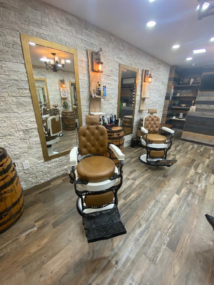 What are some common barber shop terms customers should be familiar with before their appointment?