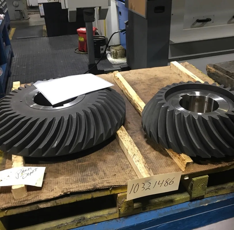 Can gear tooth profile wear measurement tools be used for different types of gears, such as spur gears or helical gears?